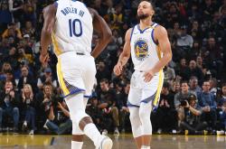 英雄联盟总决赛门票-勇士队对手防线改变战术节奏的简单介绍