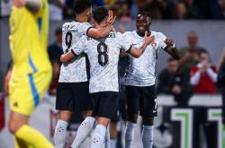 英雄联盟总决赛-葡萄牙战胜瑞典晋级欧洲杯十六强