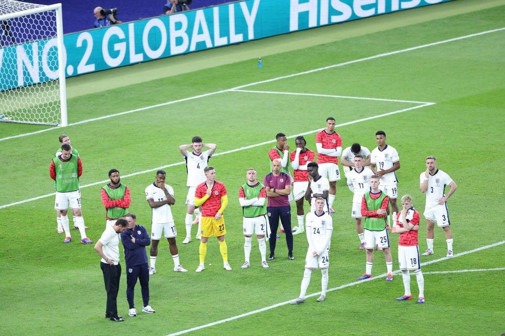 英格兰队战胜哈萨克斯坦，确保欧洲杯资格