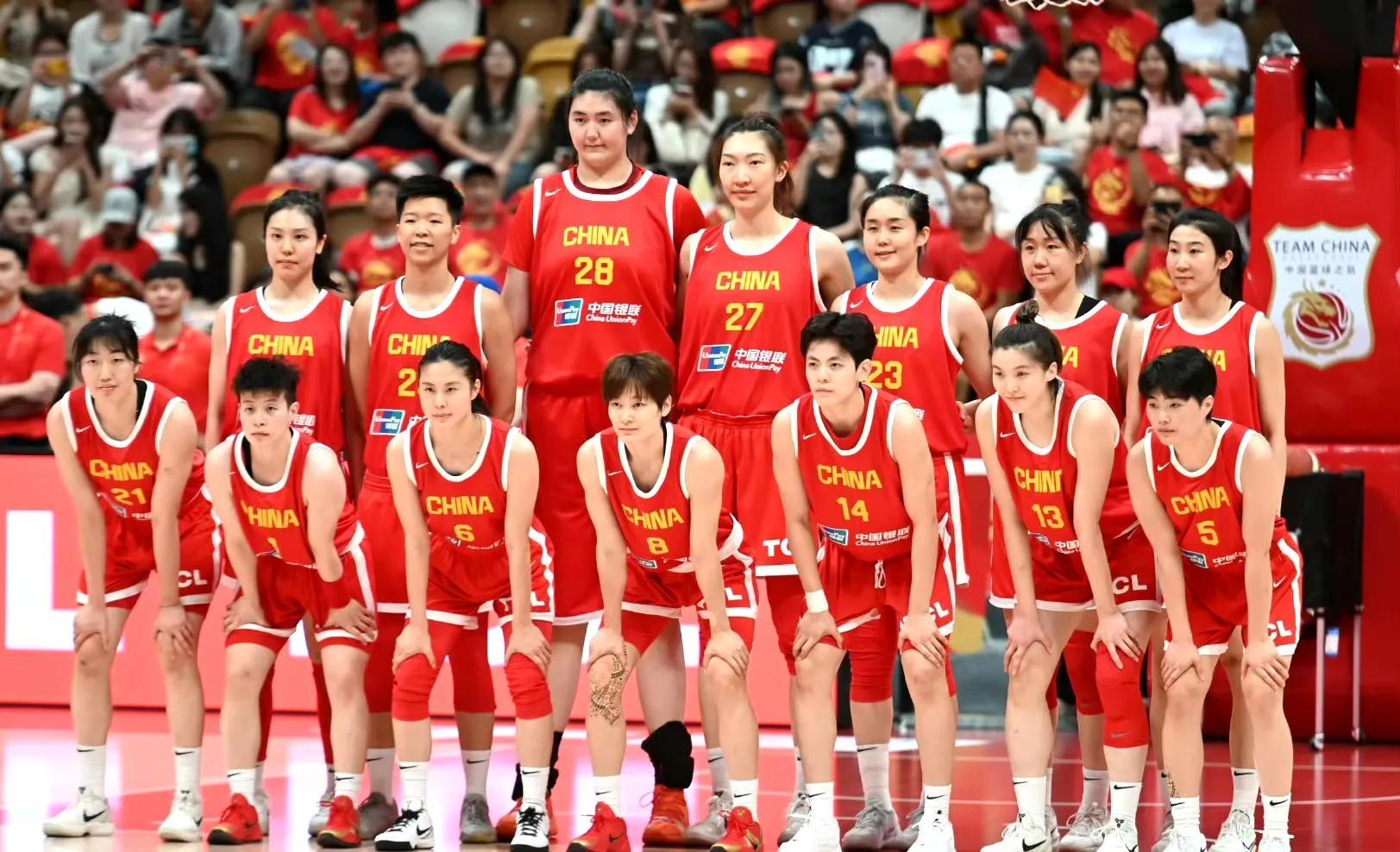 亚洲杯篮球赛热身赛接连开赛，球队备战