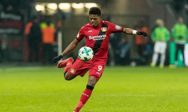 勒沃库森主场大胜，终结连败颓势