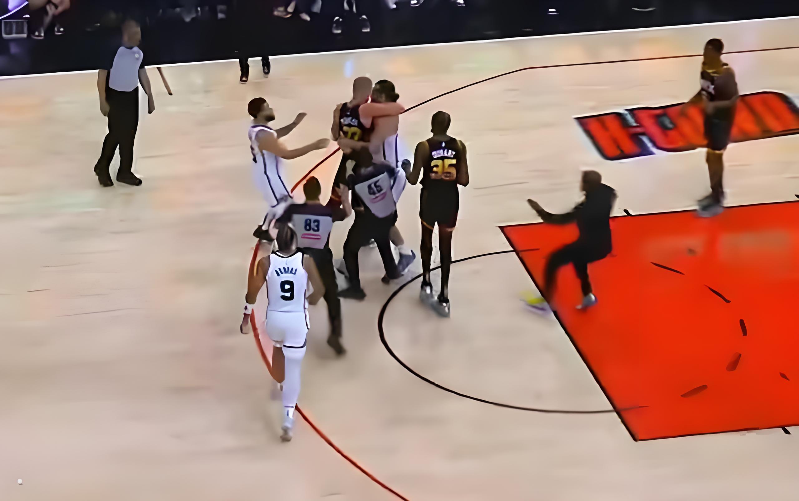 独行侠鏖战北京队,霍勒迪统治全场 独行侠鏖战北京队,霍勒迪统治全场