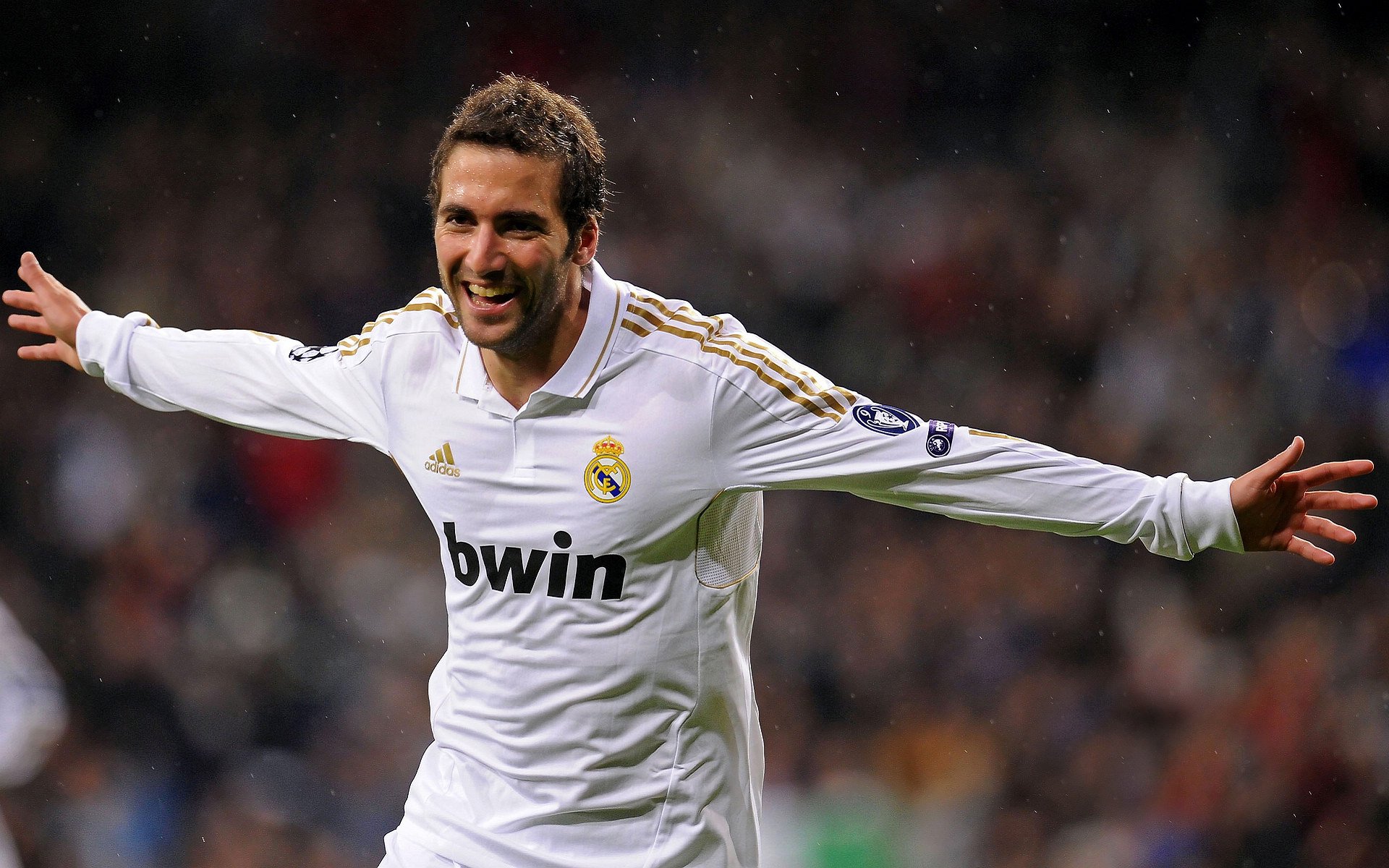 跨界统治力,当文班亚马隔空为英超争冠上强度