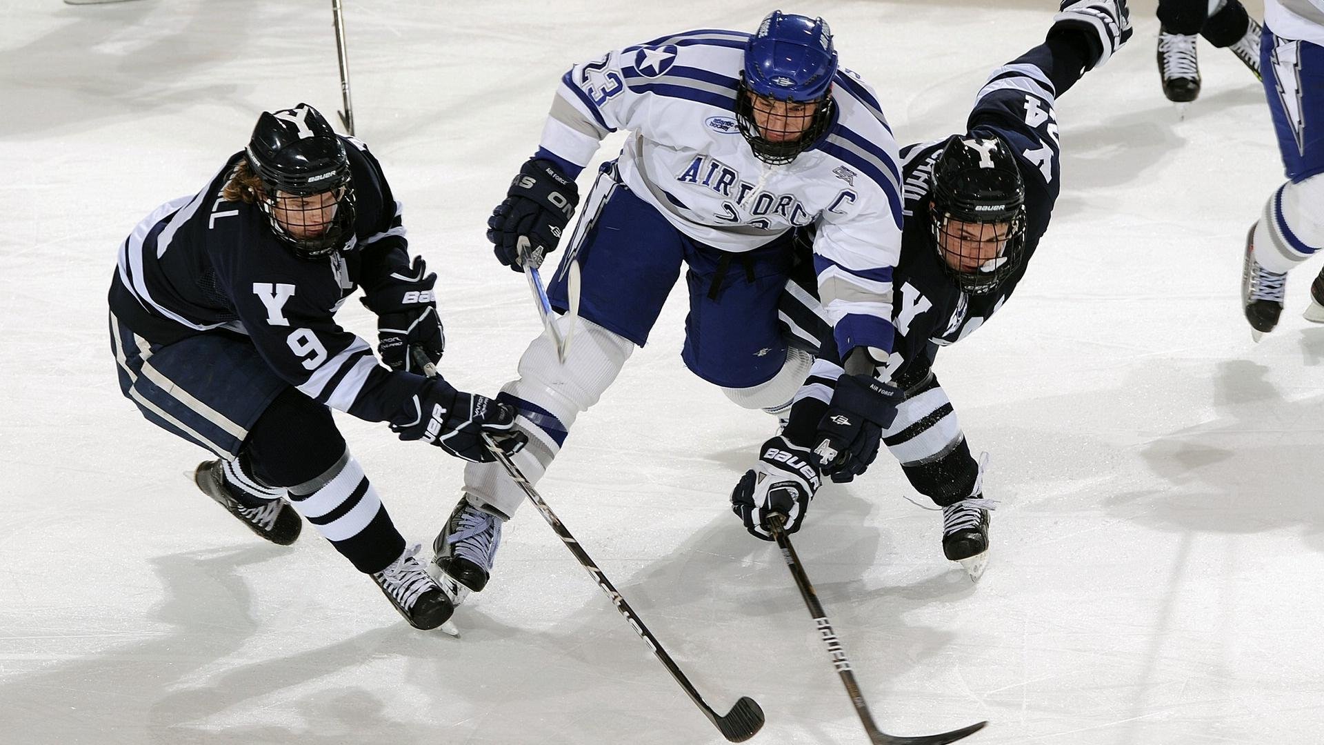 重逢与复仇，当太极虎再遇亚特拉斯雄狮，美加墨世界杯谱写亚洲足球新叙事