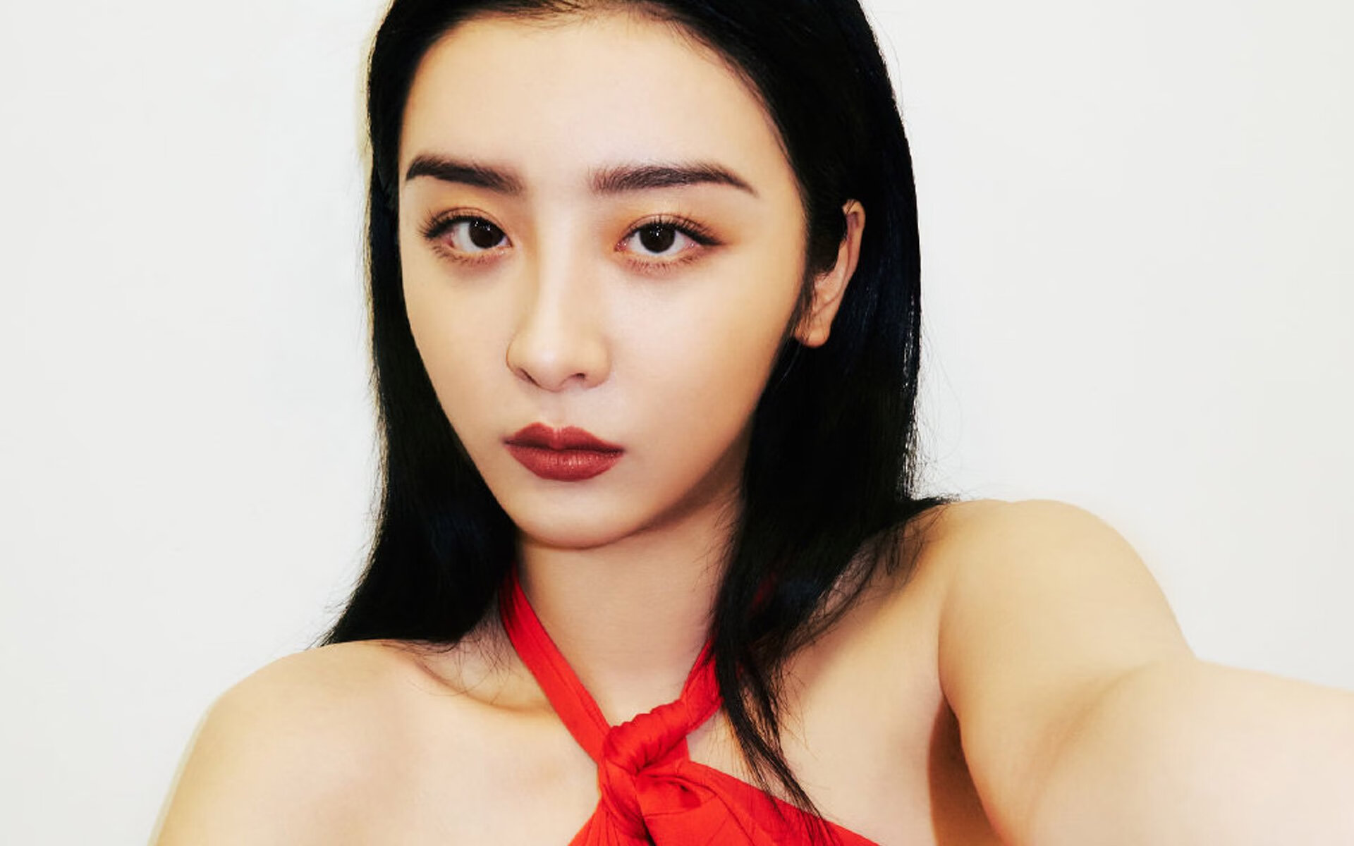 草根的宣言，王者的回响—从巴格达之夜到北美之巅的足球寓言